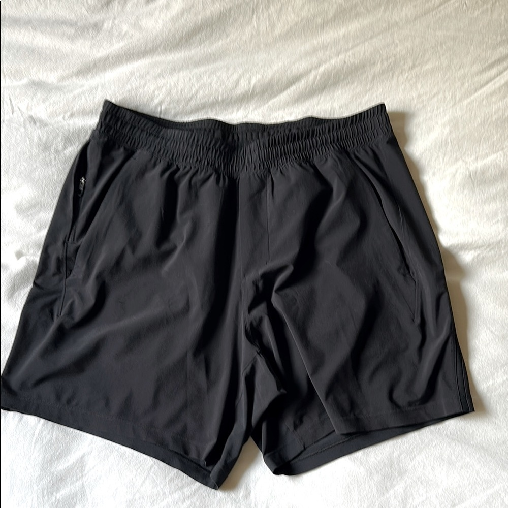 Lululemon Men's Pace Breaker Linerless
Short 7"